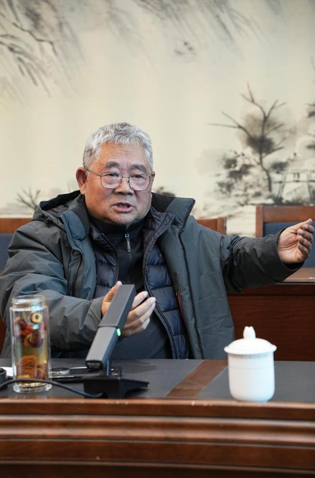 走遍中国——中国文促会好意思术家写生创作行径走进新疆专题探究会纪实