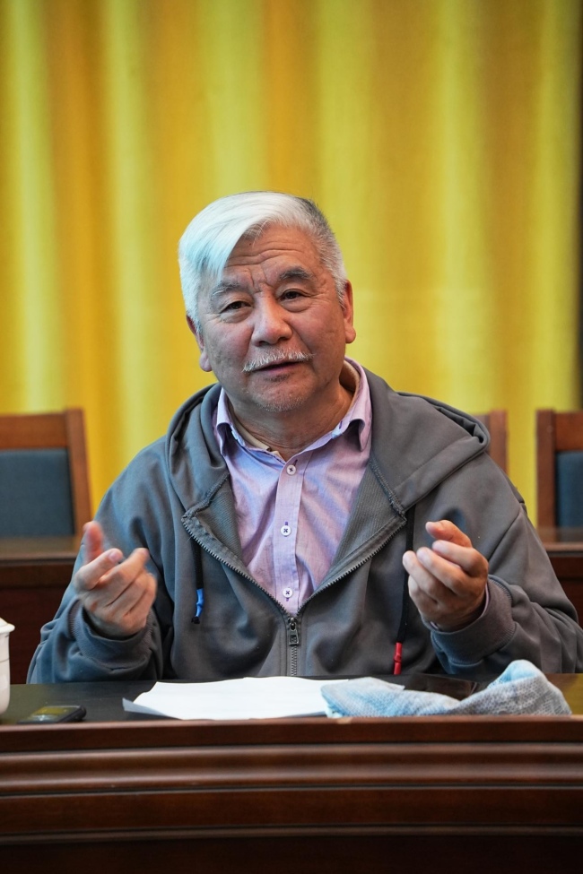 走遍中国——中国文促会好意思术家写生创作行径走进新疆专题探究会纪实