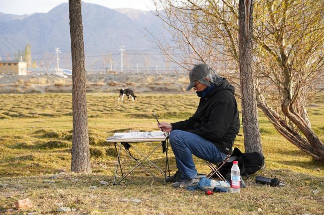 走遍中国——中国文促会好意思术家写生创作步履走进新疆